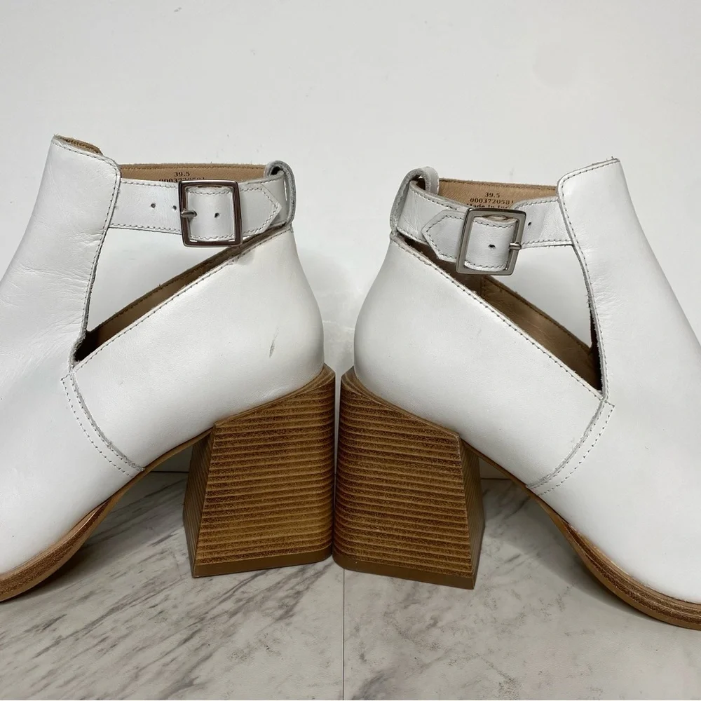 New! Free People Brady Square Toe White Leather Buckle Shootie Bootie 39.5